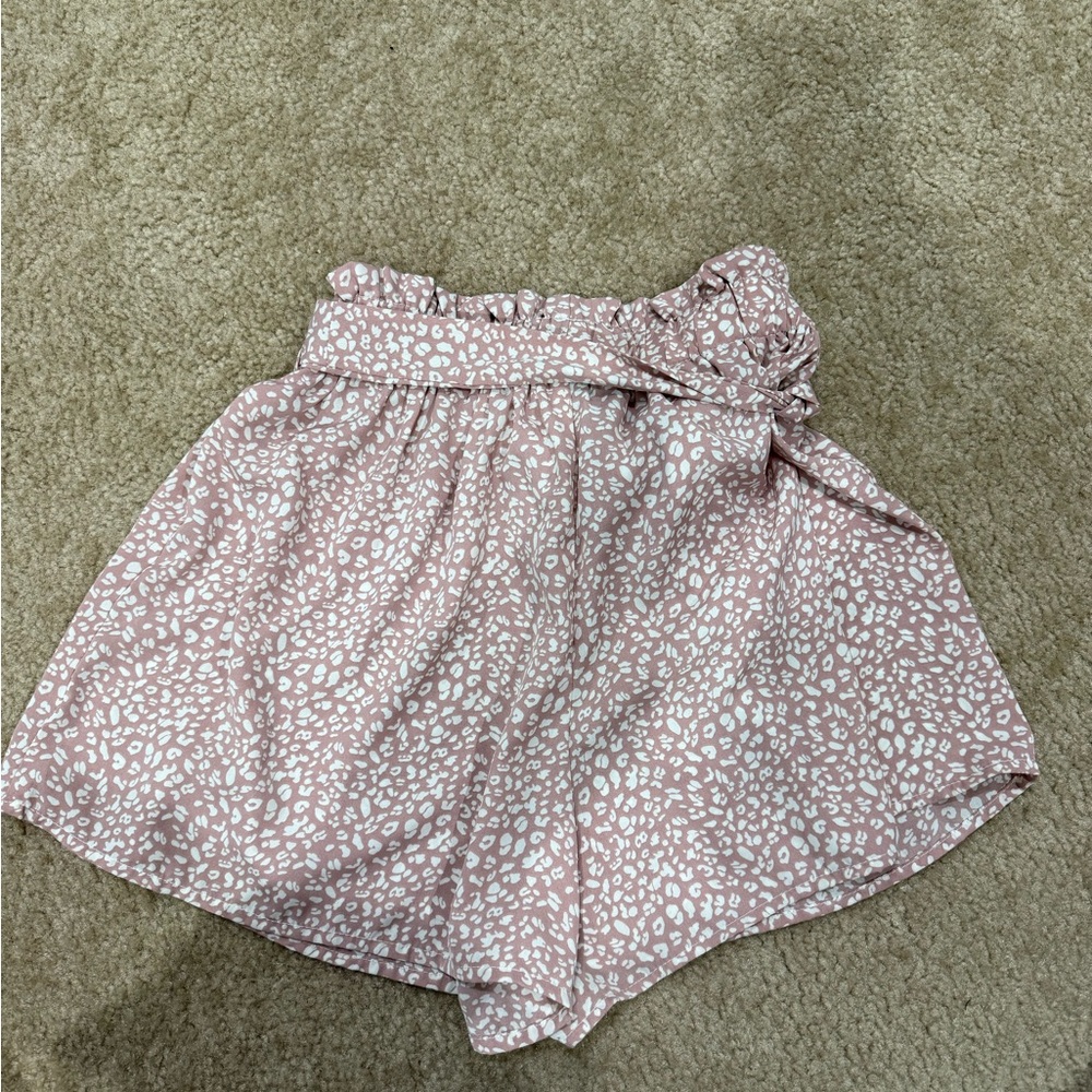 patterned shorts - Picture 9 of 11
